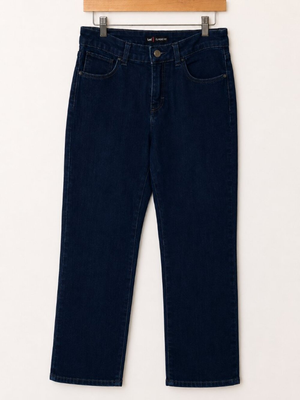 Lee Classic Fit Women's Dark Wash Straight Leg Jeans Size 8 Short Stretch Denim